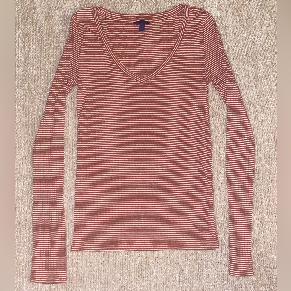 5/$25 Striped V-Neck Long Sleeve Tee